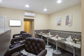 Hotel Grand Mark by ACADEMIA