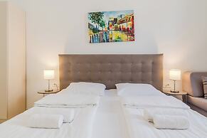 Flowers Premium Apartments & Rooms