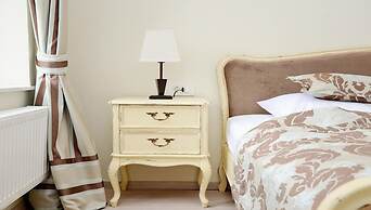 Apartments & Rooms Flowers