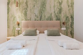 Flowers Premium Apartments & Rooms