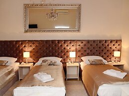 Apartments & Rooms Flowers