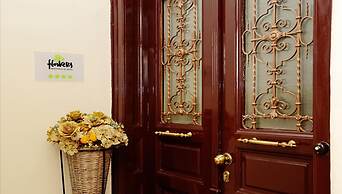 Apartments & Rooms Flowers