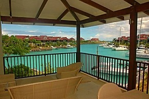 Eden Island, Beach front, Luxury, 3 Bed Ensuite, WiFi