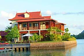 Eden Island, Beach front, Luxury, 3 Bed Ensuite, WiFi