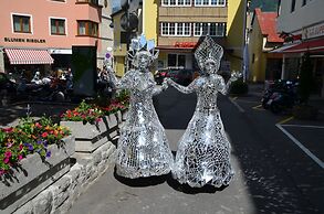 Neue Post Apartments