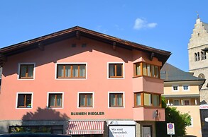 Neue Post Apartments