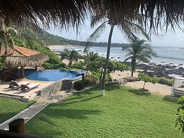 Casa Manzanillo Boutique Hotel