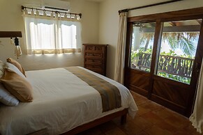 Casa Manzanillo Boutique Hotel