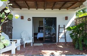 Casa Manzanillo Boutique Hotel