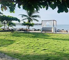 Casa Manzanillo Boutique Hotel