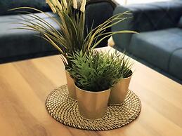 Cozy 2 Bedroom Apartment