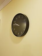 Cozy 2 Bedroom Apartment