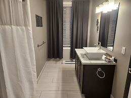 Newfound Inn & Suites