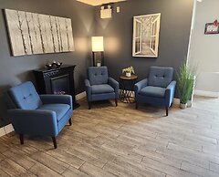 Newfound Inn & Suites