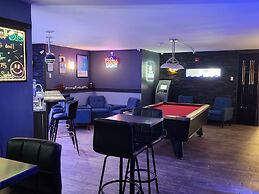 Newfound Inn & Suites