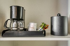 Alexis Hotel & Banquets Dallas Park Central Galleria