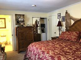 Deal's Bed & Breakfast Inn