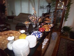 Deal's Bed & Breakfast Inn