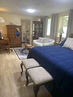 Deal's Bed & Breakfast Inn