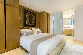 Blue Fingers Rivergate