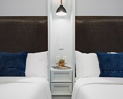 Merrion Row Hotel and Public House