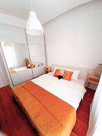 Hola Lisbon Suites