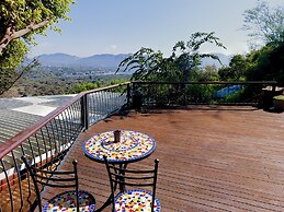 La Montagne Guest Lodge