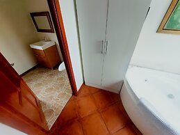 La Montagne Guest Lodge