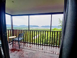 La Montagne Guest Lodge
