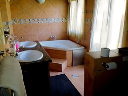 La Montagne Guest Lodge