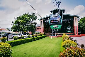 La Montagne Guest Lodge