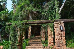 La Montagne Guest Lodge