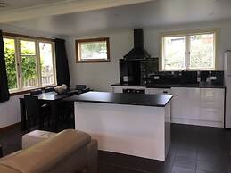 3 & 4 Bedroom Houses in Seaview Crescent