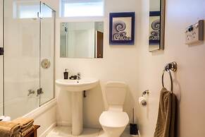 3 & 4 Bedroom Houses in Seaview Crescent