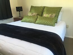 3 & 4 Bedroom Houses in Seaview Crescent