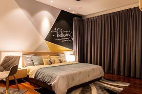 Southwest Designer's Suite by D Imperio Homestay