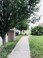 Spacious 3 BR Ranch House W Patio Yard in a Quiet Suburb