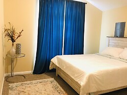 Spacious 3 BR Ranch House W Patio Yard in a Quiet Suburb