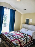 Spacious 3 BR Ranch House W Patio Yard in a Quiet Suburb