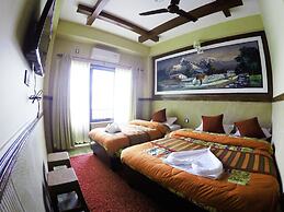 Hotel Forest Lake Backpackers' Hostel