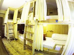 Hotel Forest Lake Backpackers' Hostel