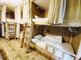 Hotel Forest Lake Backpackers' Hostel