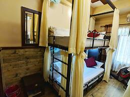 Hotel Forest Lake Backpackers' Hostel