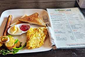 Hotel Forest Lake Backpackers' Hostel