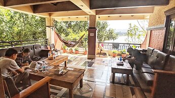 Hotel Forest Lake Backpackers' Hostel