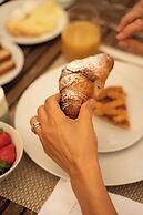 THE MONNA LISA RESORT