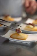 THE MONNA LISA RESORT