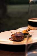 THE MONNA LISA RESORT