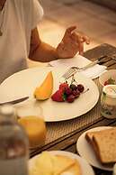 THE MONNA LISA RESORT