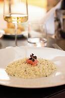 THE MONNA LISA RESORT